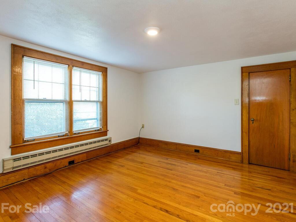 1678 Old Clyde Road Clyde, NC 28721 - Photo 23 of 42