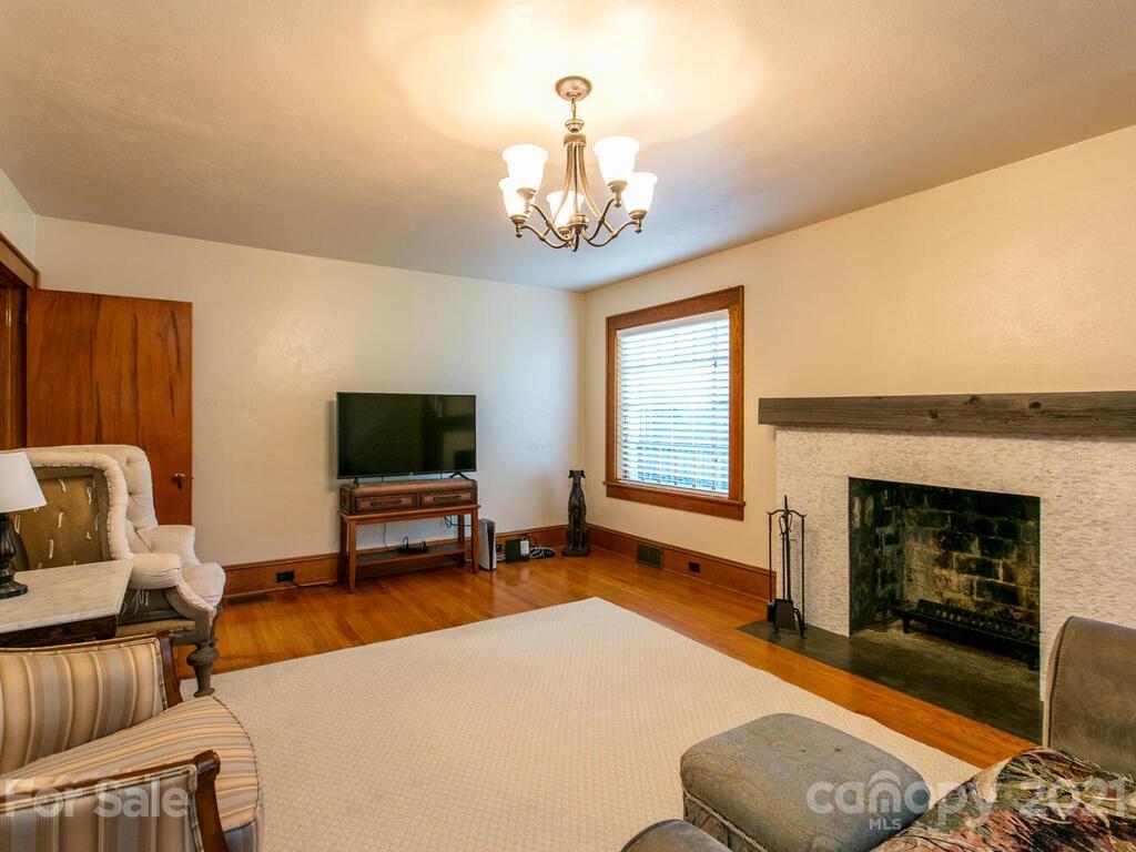 1678 Old Clyde Road Clyde, NC 28721 - Photo 10 of 42