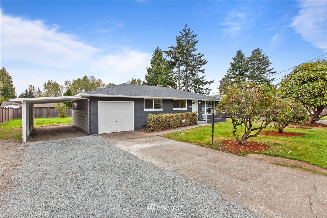 10626 Southeast 200th Street Renton, WA 98055 - Photo 1 of 34 Gallery Image 1