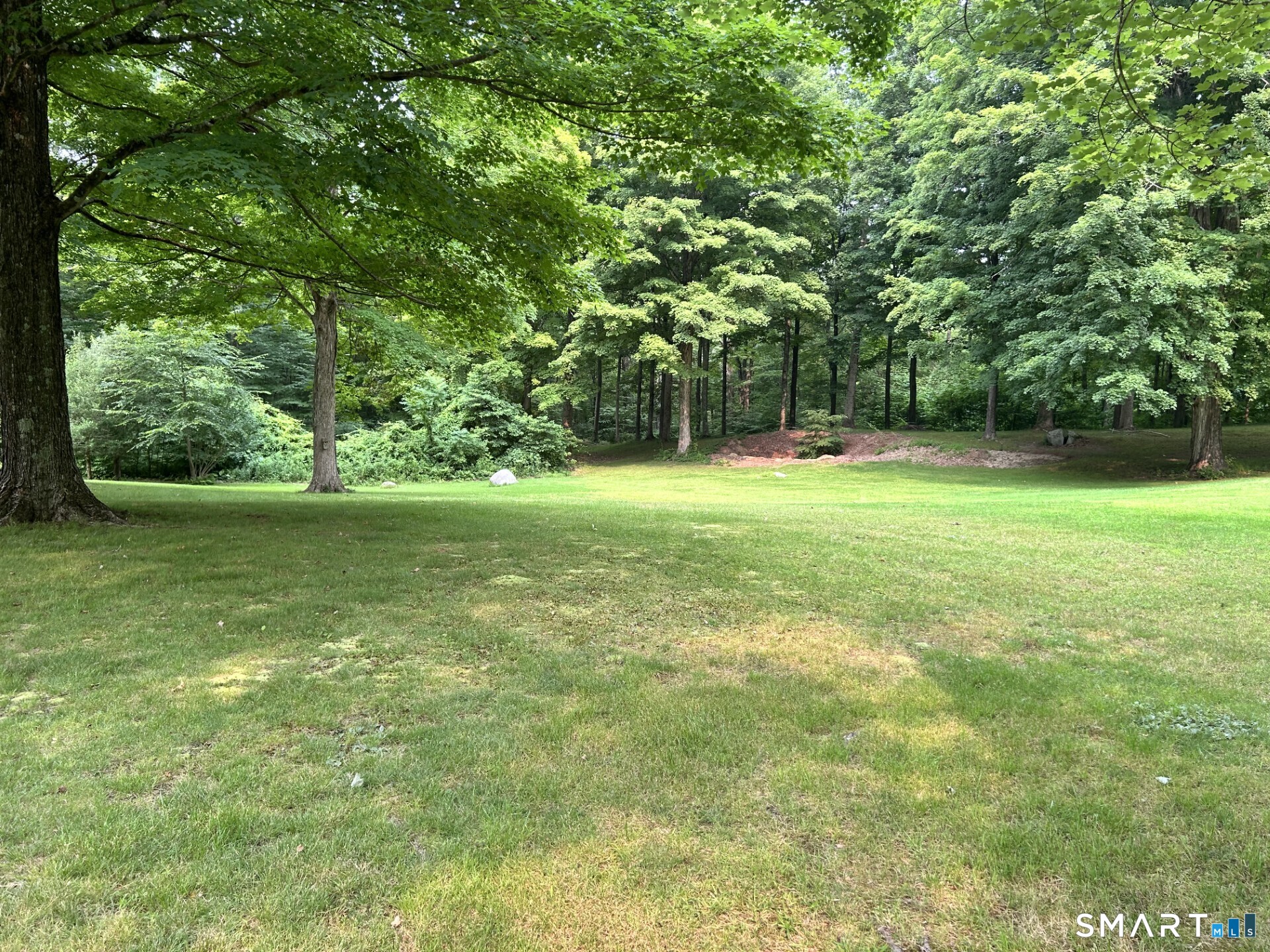 393 Turkey Hill Road Haddam, CT 06438 - Photo 9 of 11