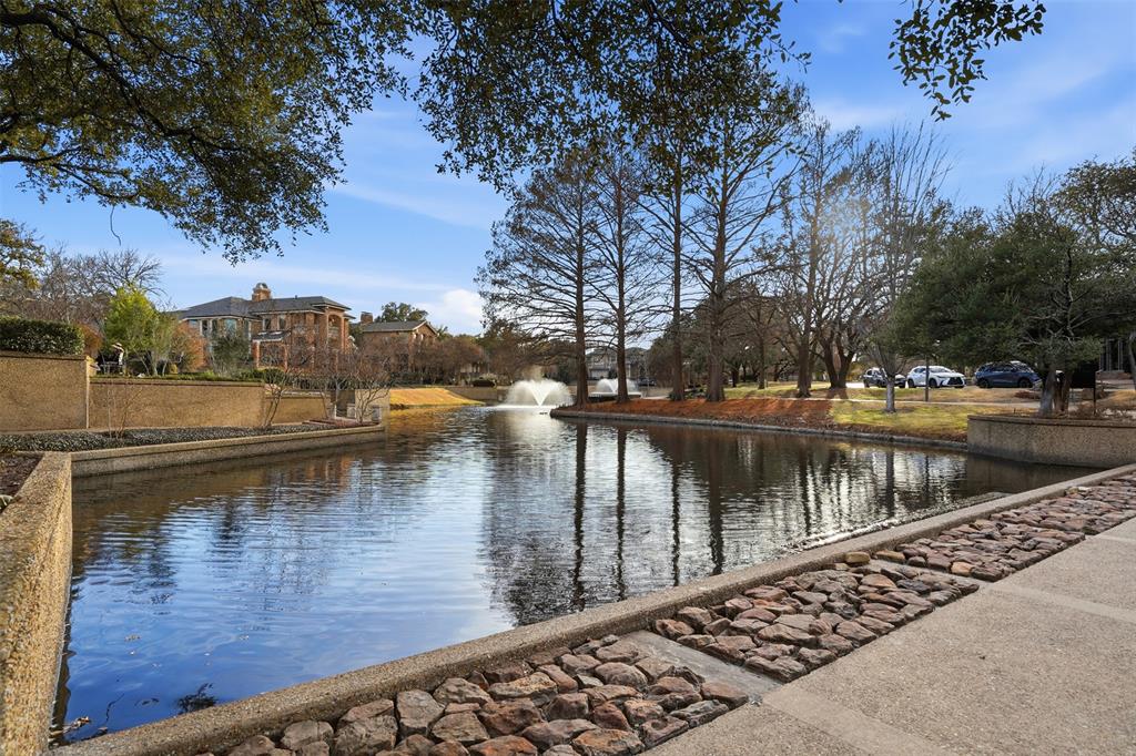 2 Parliament Place Dallas, TX 75225 - Photo 33 of 40 a view of lake