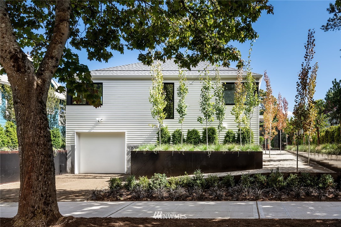 820 26th Avenue Seattle, WA 98122 - Photo 1 of 36