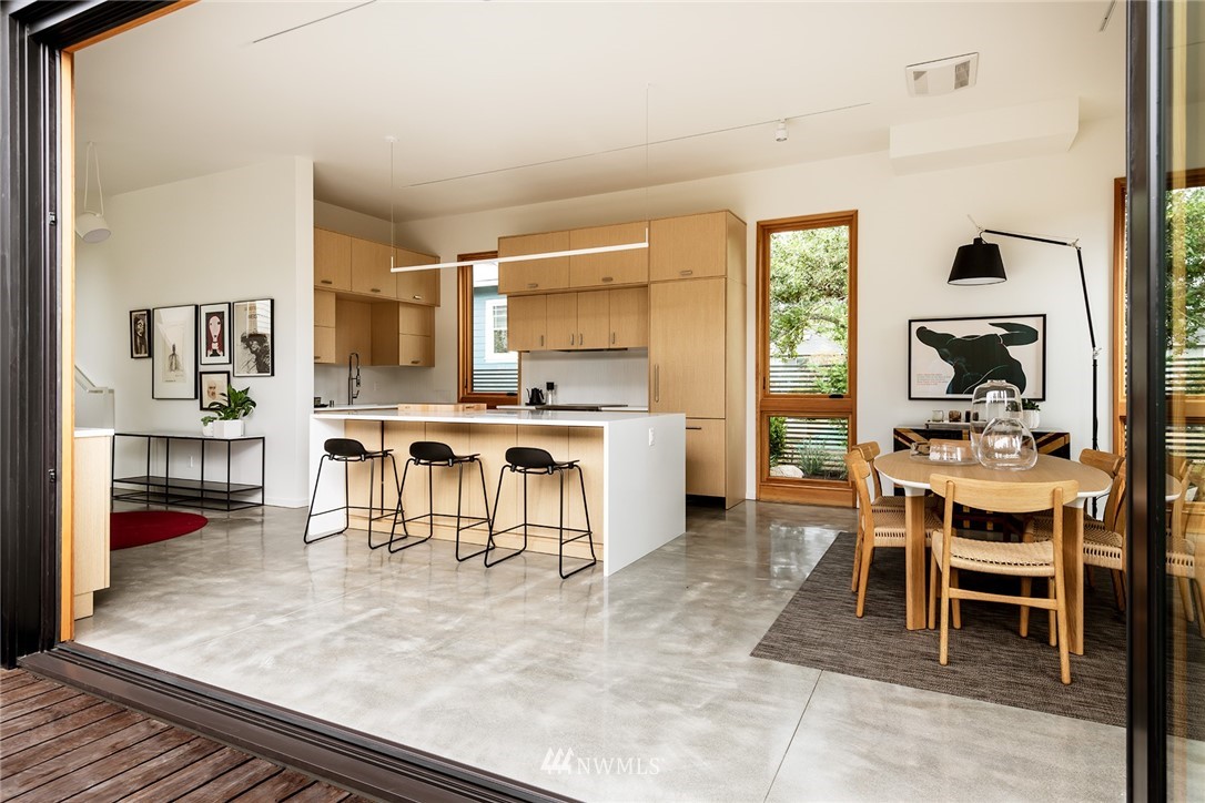 820 26th Avenue Seattle, WA 98122 - Photo 13 of 36