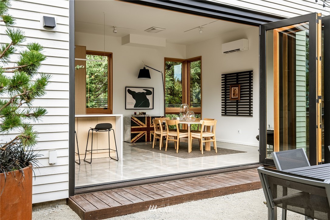 820 26th Avenue Seattle, WA 98122 - Photo 15 of 36