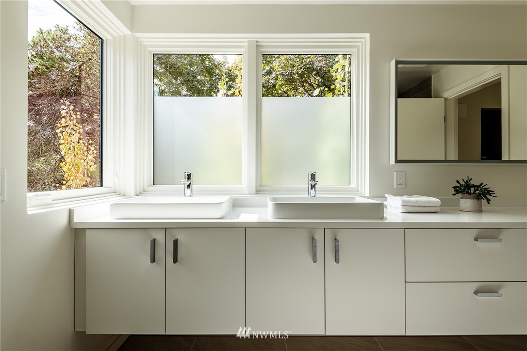 820 26th Avenue Seattle, WA 98122 - Photo 22 of 36