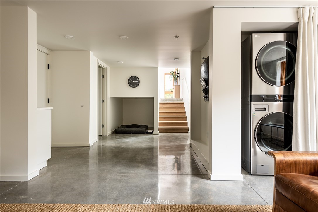 820 26th Avenue Seattle, WA 98122 - Photo 28 of 36