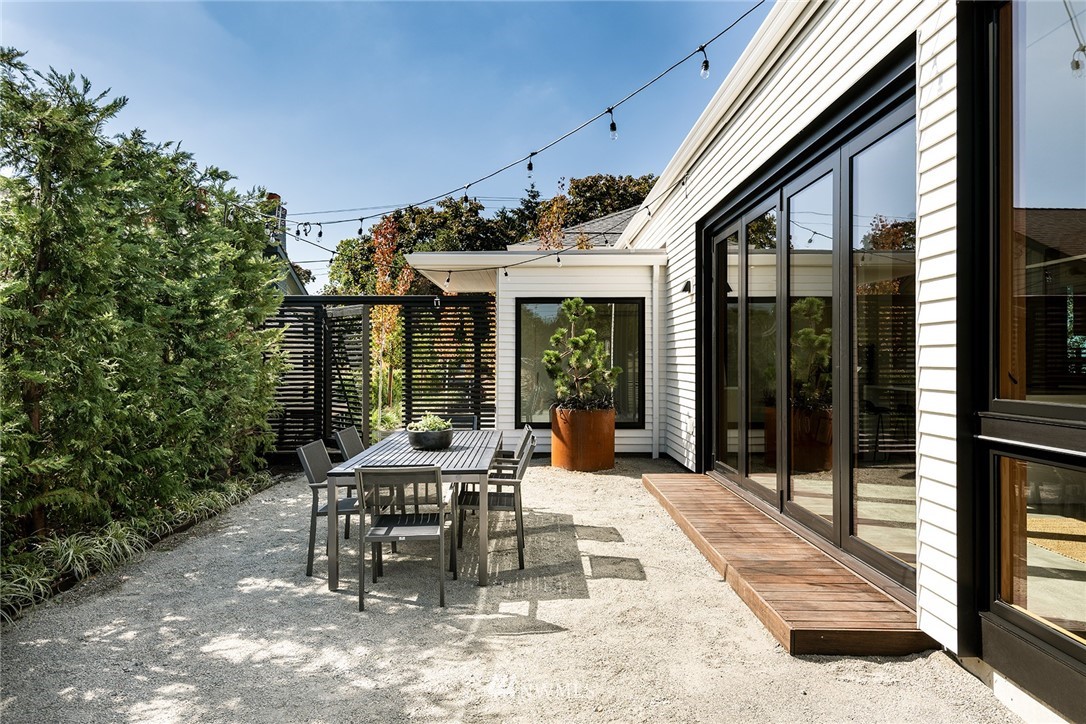 820 26th Avenue Seattle, WA 98122 - Photo 10 of 36