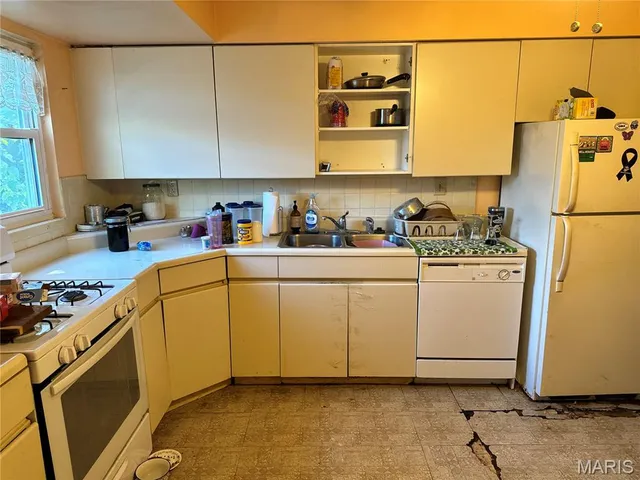 $195,000 | 740 Montego Drive, Crestwood, MO 63126