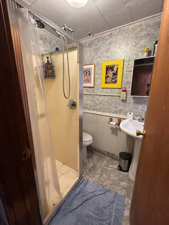 $250,000 | 6982 Main Street, Readsboro, VT 05350