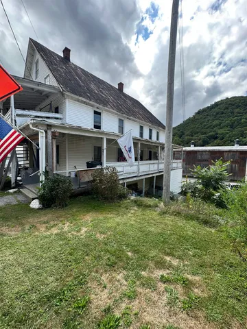 $250,000 | 6982 Main Street, Readsboro, VT 05350