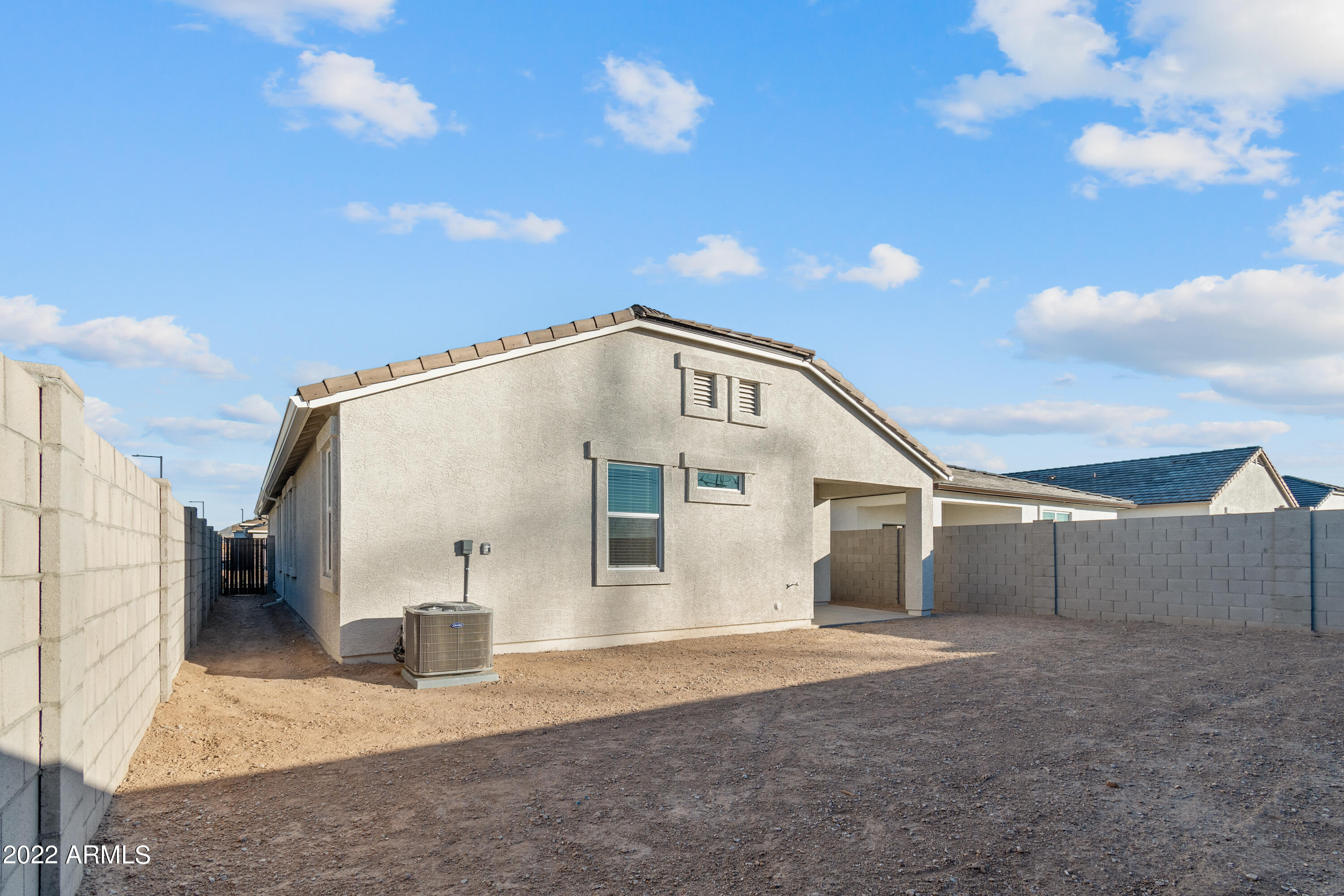 24093 West Zak Road Buckeye, AZ 85326 - Photo 3 of 52 3743_Cardinal_Desert Moon_Buckeye_AZ_DRH