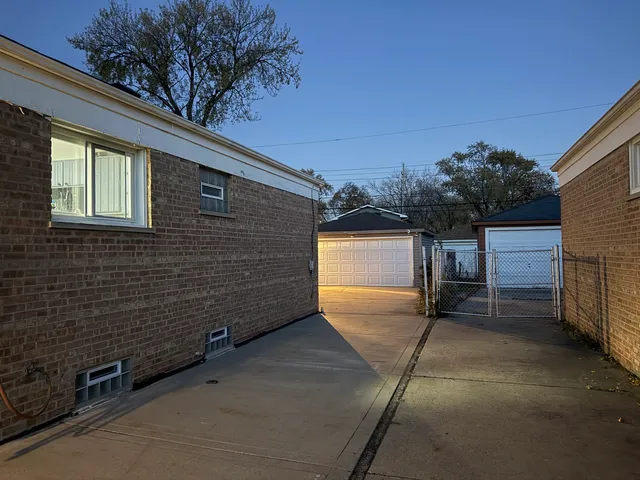 $289,900 | 145 Rice Avenue, Bellwood, IL 60104