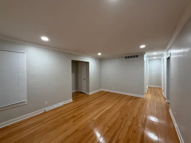 $289,900 | 145 Rice Avenue, Bellwood, IL 60104