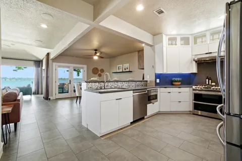$825,000 | 1609 Schooner Point, Willis, TX 77318