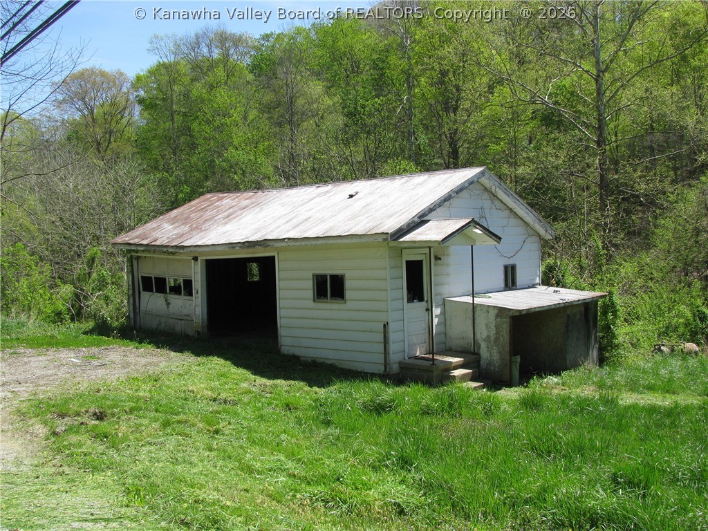 986 Angel Fork Road St. Albans, WV 25177 - Photo 8 of 8 Gallery Image 8