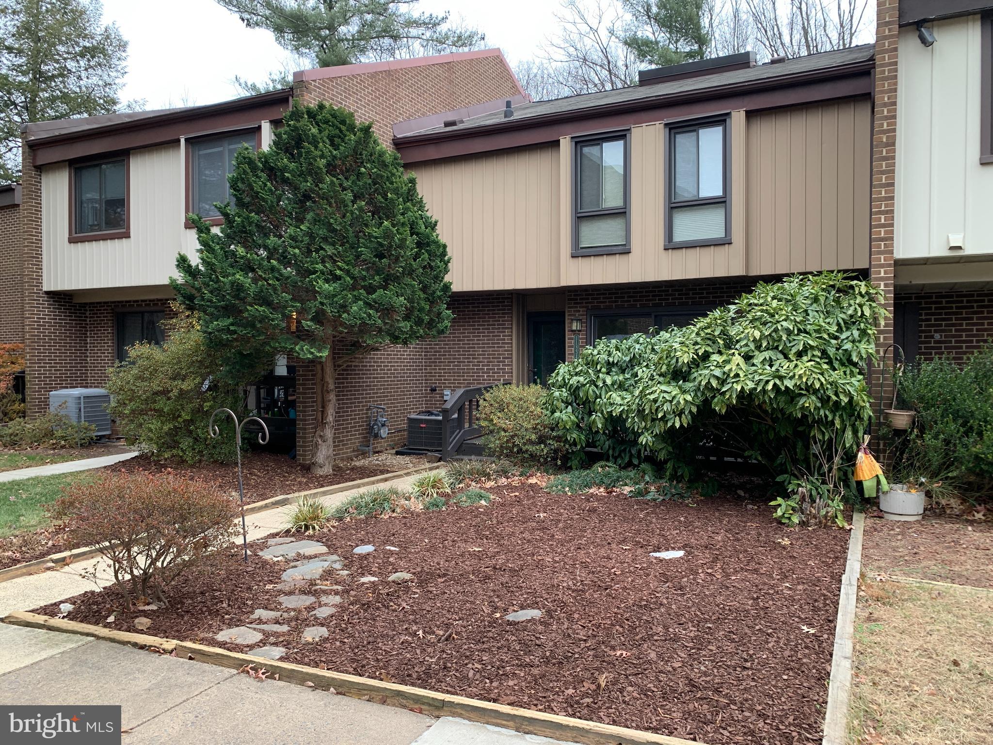 11854 South Lakes Court Reston, VA 20191 - Photo 1 of 29