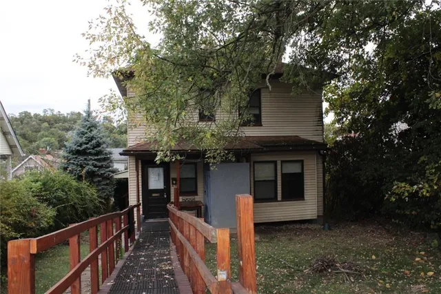 $159,900 | 4020 Davis Avenue, Homestead, PA 15120