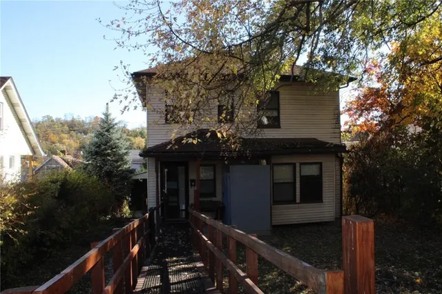 $159,900 | 4020 Davis Avenue, Homestead, PA 15120