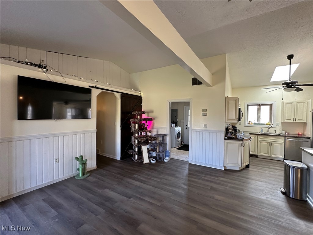 37387 Giles Road Grafton, OH 44044 - Photo 5 of 41 Gallery Image 5