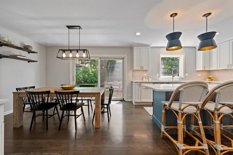 $1,399,000 | 2223 Crestview Lane, Wilmette, IL 60091