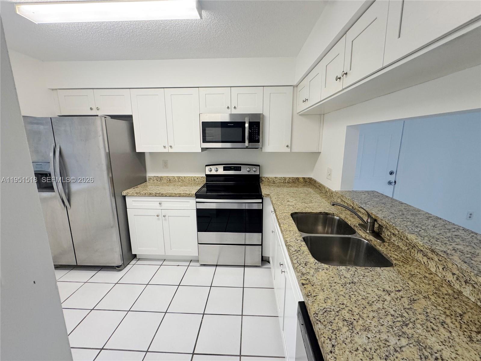 9140 Southwest 148th Court Miami, FL 33196 - Photo 4 of 30