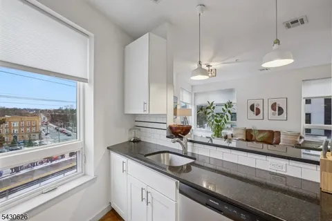 $450,000 | 52 Lincoln Avenue, Orange, NJ 07050