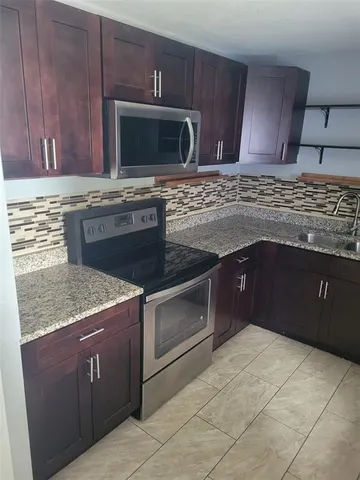 $1,950 | 922 Martin Luther King Boulevard Northeast, Winter Haven, FL 33881