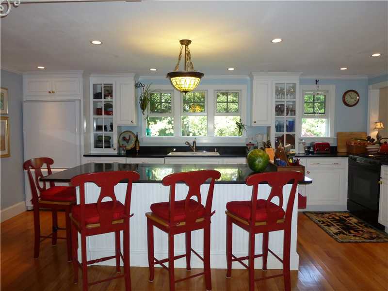 2 Briarfield Road Barrington, RI 02806 - Photo 5 of 17 Kitchen.