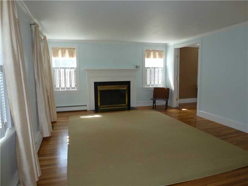 2 Briarfield Road Barrington, RI 02806 - Photo 7 of 17 Living Room.