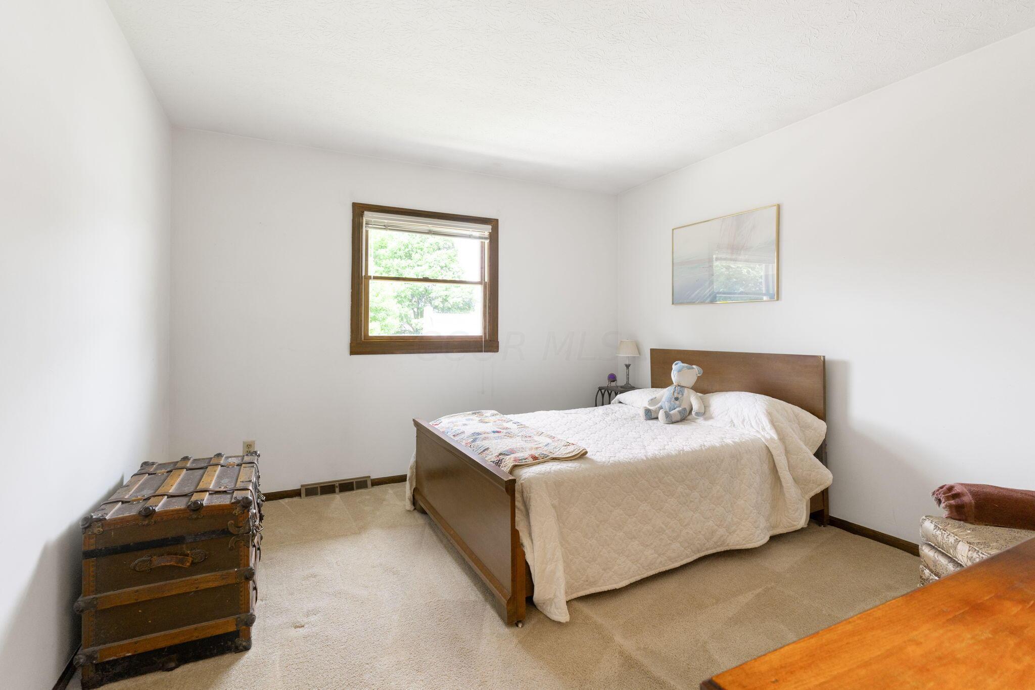 5478 Larkwood Road Columbus, OH 43229 - Photo 32 of 50 5478 Larkwood Rd (Interior)-34