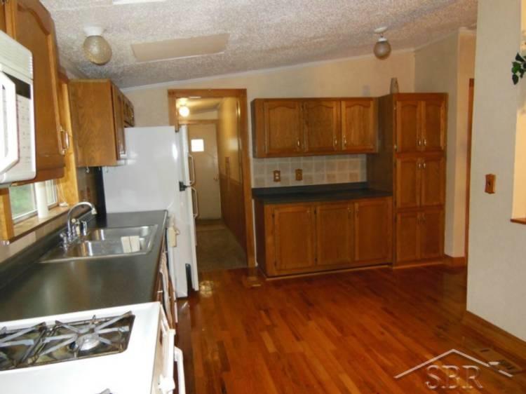6891 North Bay Midland County Line Road Rhodes, MI 48652 - Photo 11 of 29 Kitchen
