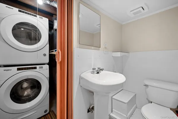 $599,999 | 1255 Udall Road, Bay Shore, NY 11706