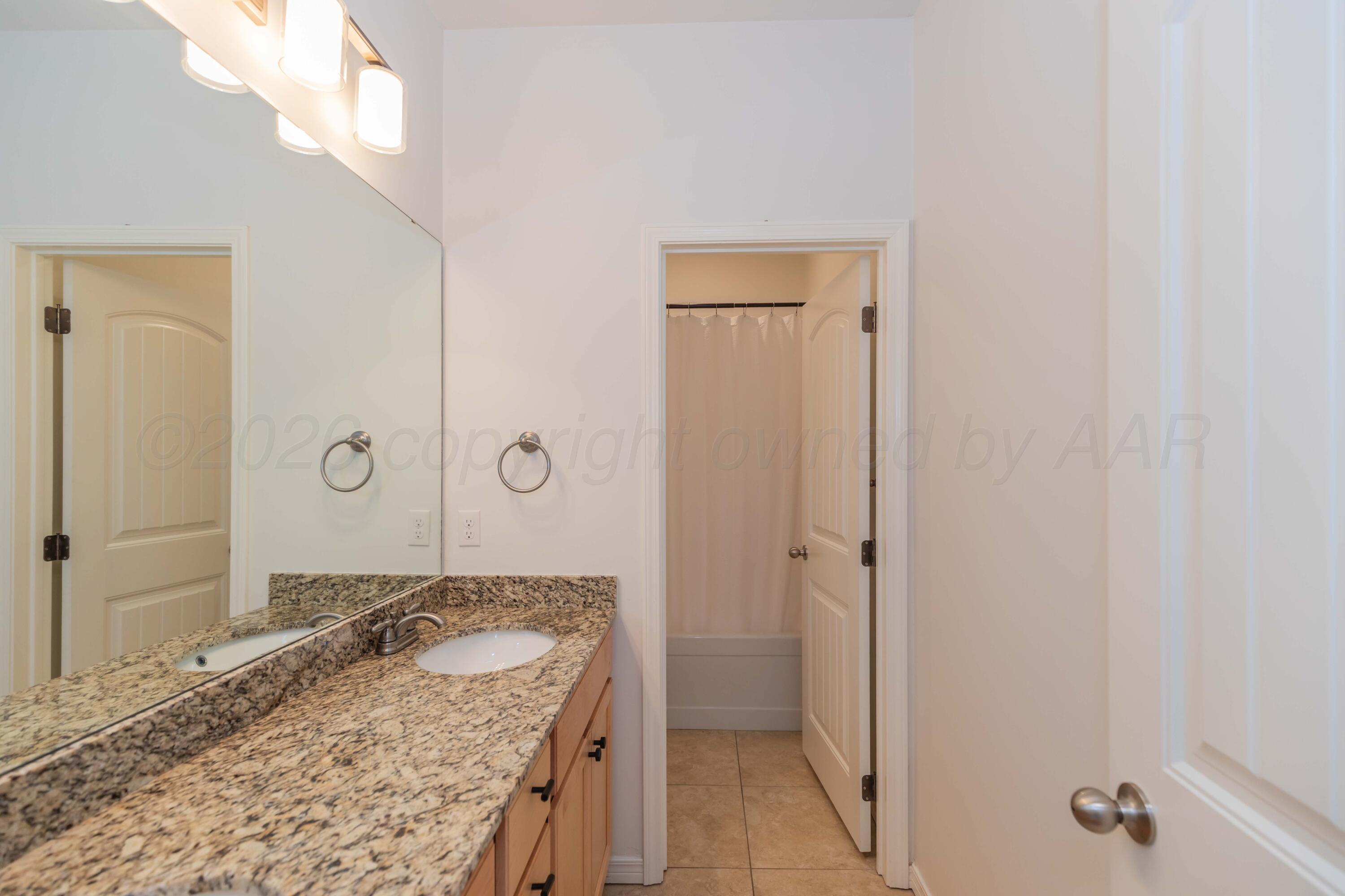 1433 Riesling Way Amarillo, TX 79124 - Photo 28 of 38 BATHROOM 2 VIEW 2