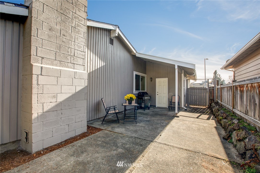 12308 Southeast 165th Street Renton, WA 98058 - Photo 17 of 18 Gallery Image 17
