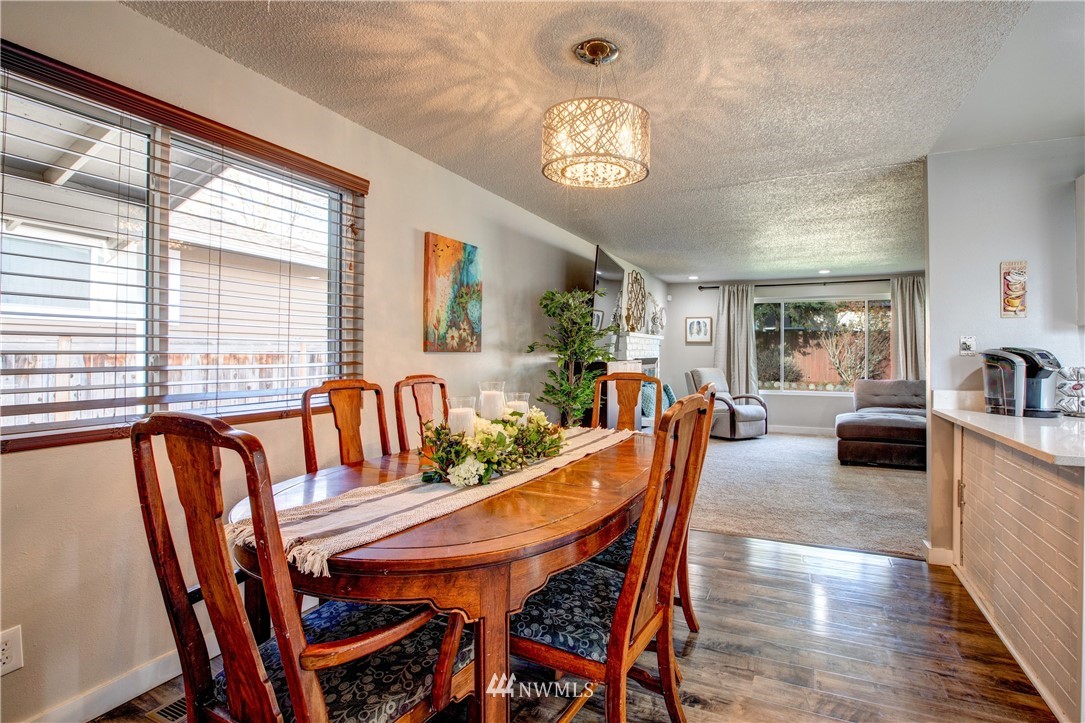 12308 Southeast 165th Street Renton, WA 98058 - Photo 6 of 18 Gallery Image 6