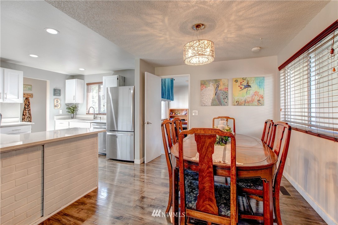 12308 Southeast 165th Street Renton, WA 98058 - Photo 7 of 18 Gallery Image 7
