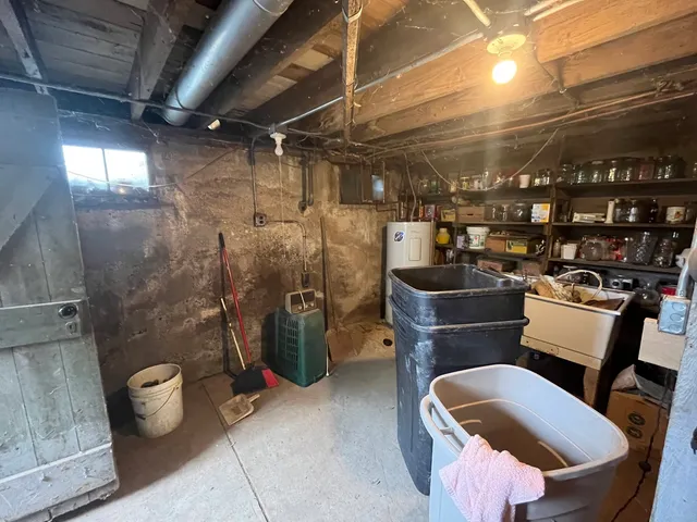 $79,999 | 119 Center Street, Seatonville, IL 61359