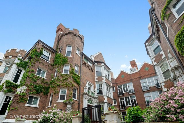 $375,000 | 1021 West Bryn Mawr Avenue, Unit 2C, Chicago, IL 60660