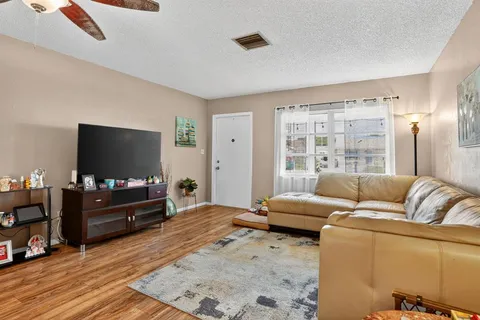 $399,800 | 9806 Northwest 71st Street, Tamarac, FL 33321