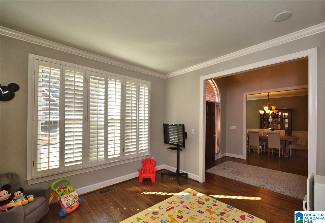 4037 Milner Way Hoover, AL 35242 - Photo 8 of 48
