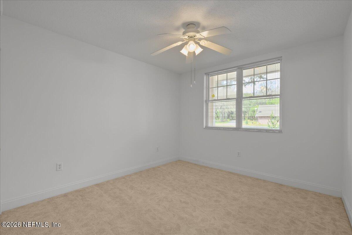 533 West River Road Palatka, FL 32177 - Photo 29 of 78 an empty room with a window