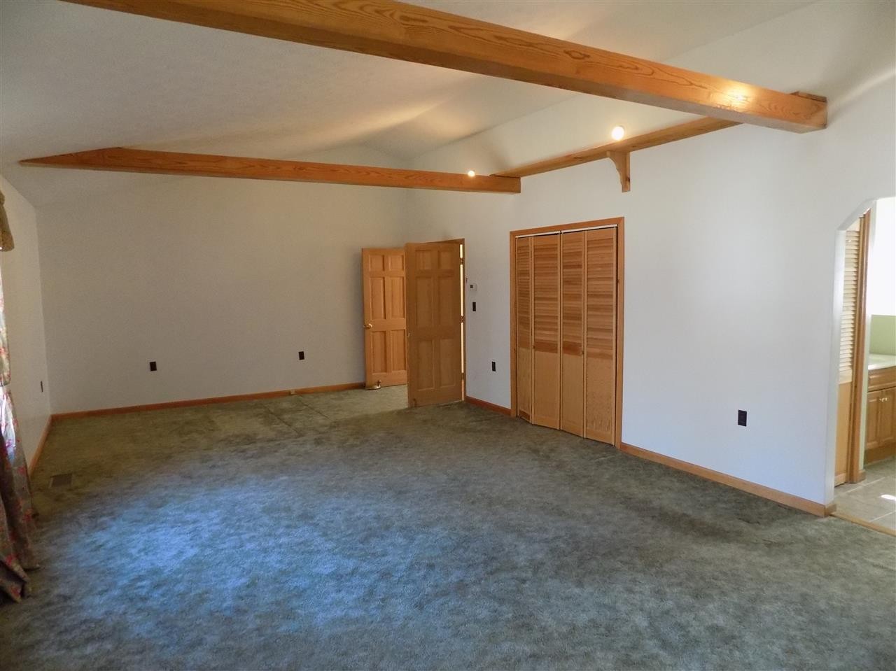 3171 Smithfield Road Tellico Plains, TN 37385 - Photo 10 of 19 Gallery Image 10