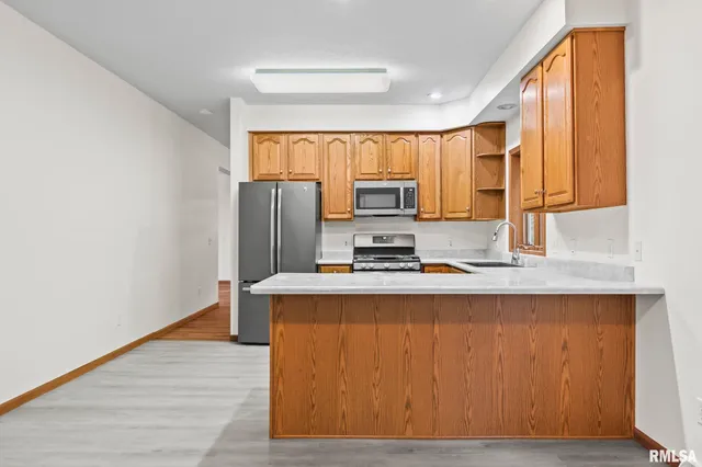 $339,900 | 2530 River Bluff Road, Mechanicsburg, IL 62545