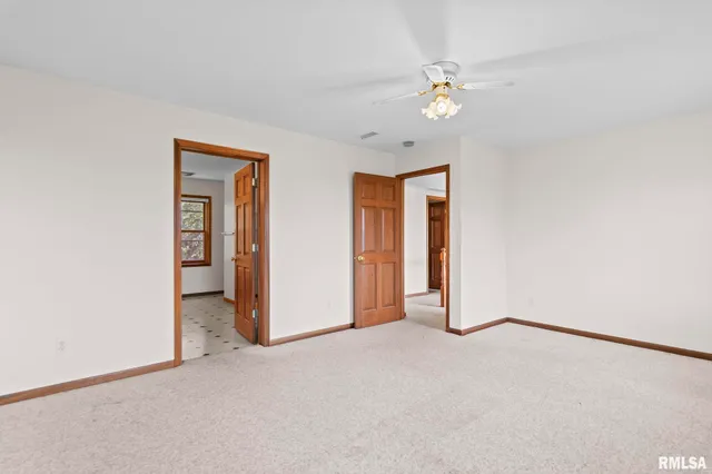 $339,900 | 2530 River Bluff Road, Mechanicsburg, IL 62545