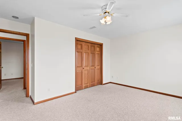 $339,900 | 2530 River Bluff Road, Mechanicsburg, IL 62545