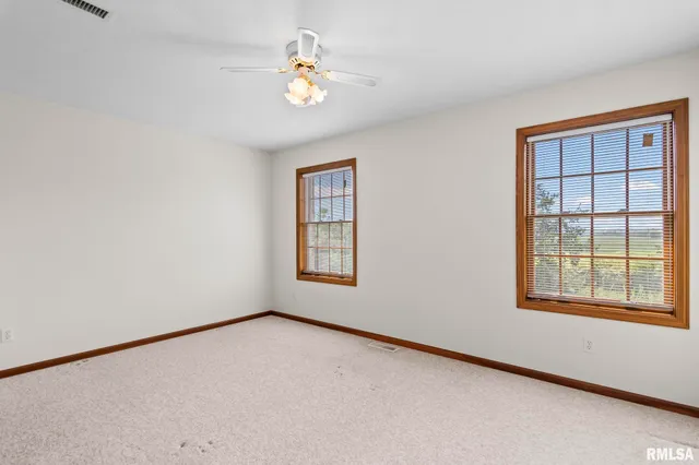 $339,900 | 2530 River Bluff Road, Mechanicsburg, IL 62545