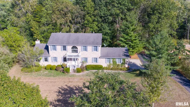 $339,900 | 2530 River Bluff Road, Mechanicsburg, IL 62545