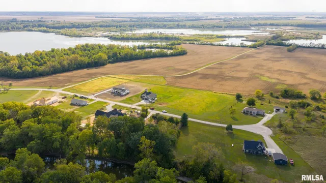 $339,900 | 2530 River Bluff Road, Mechanicsburg, IL 62545