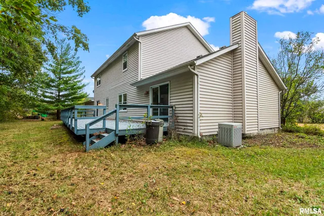 $339,900 | 2530 River Bluff Road, Mechanicsburg, IL 62545