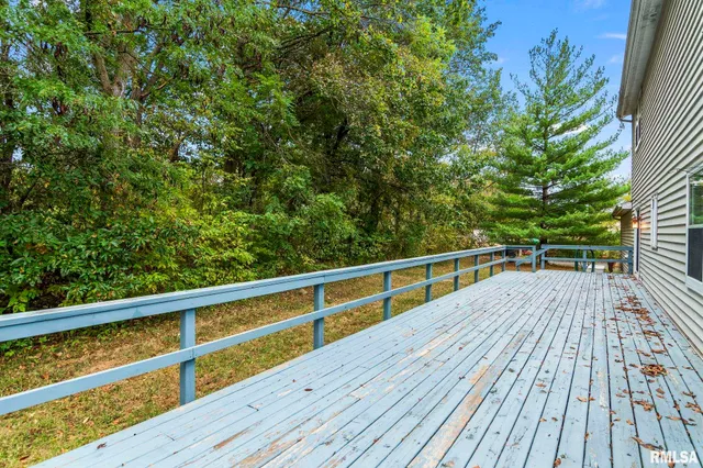 $339,900 | 2530 River Bluff Road, Mechanicsburg, IL 62545